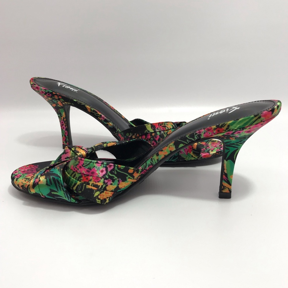 Fioni Colorful Flower Heeled Sandals Size 8 M
